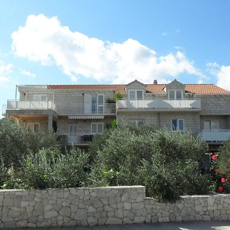 Apartments Lumbarda Beach Buitenkant foto
