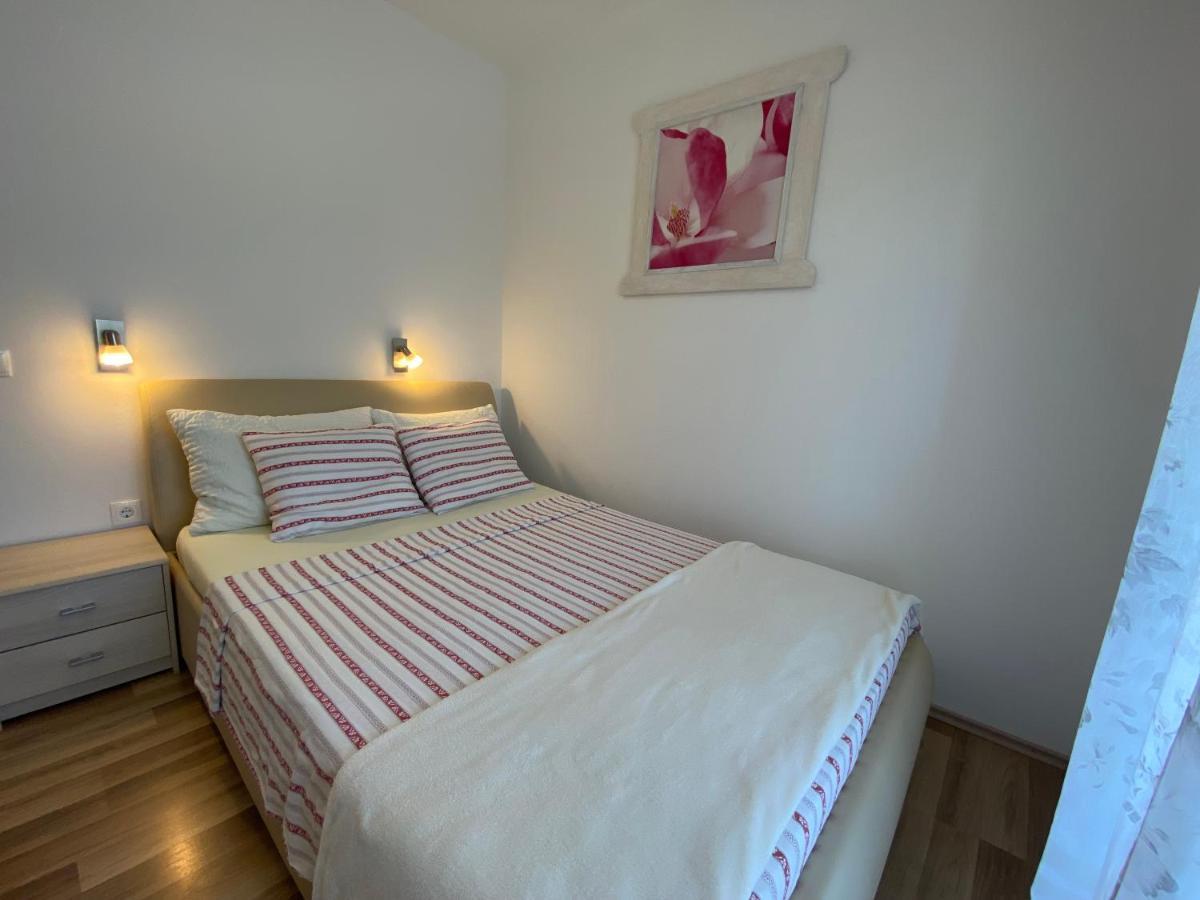 Apartments Lumbarda Beach Buitenkant foto