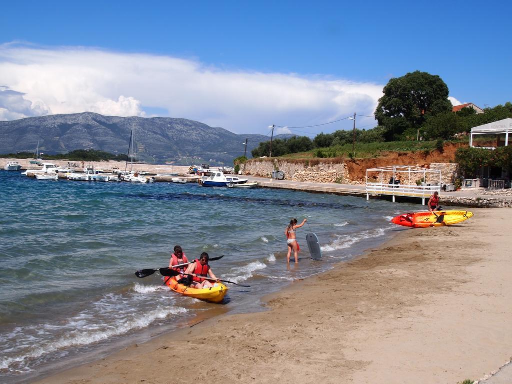 Apartments Lumbarda Beach Buitenkant foto